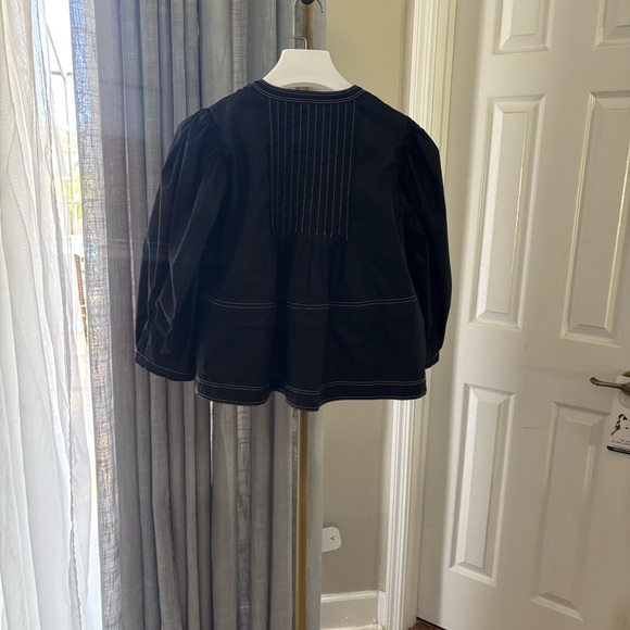 NWOT Entro Black Blouse with White/Cream Stitching - Picture 4 of 7